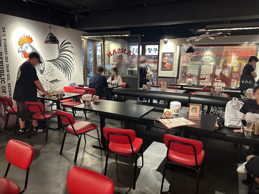 顧客於山山餐廳用餐情況