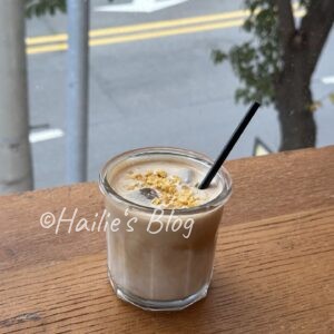 束草咖啡廳옥수수소금빵粟米Latte